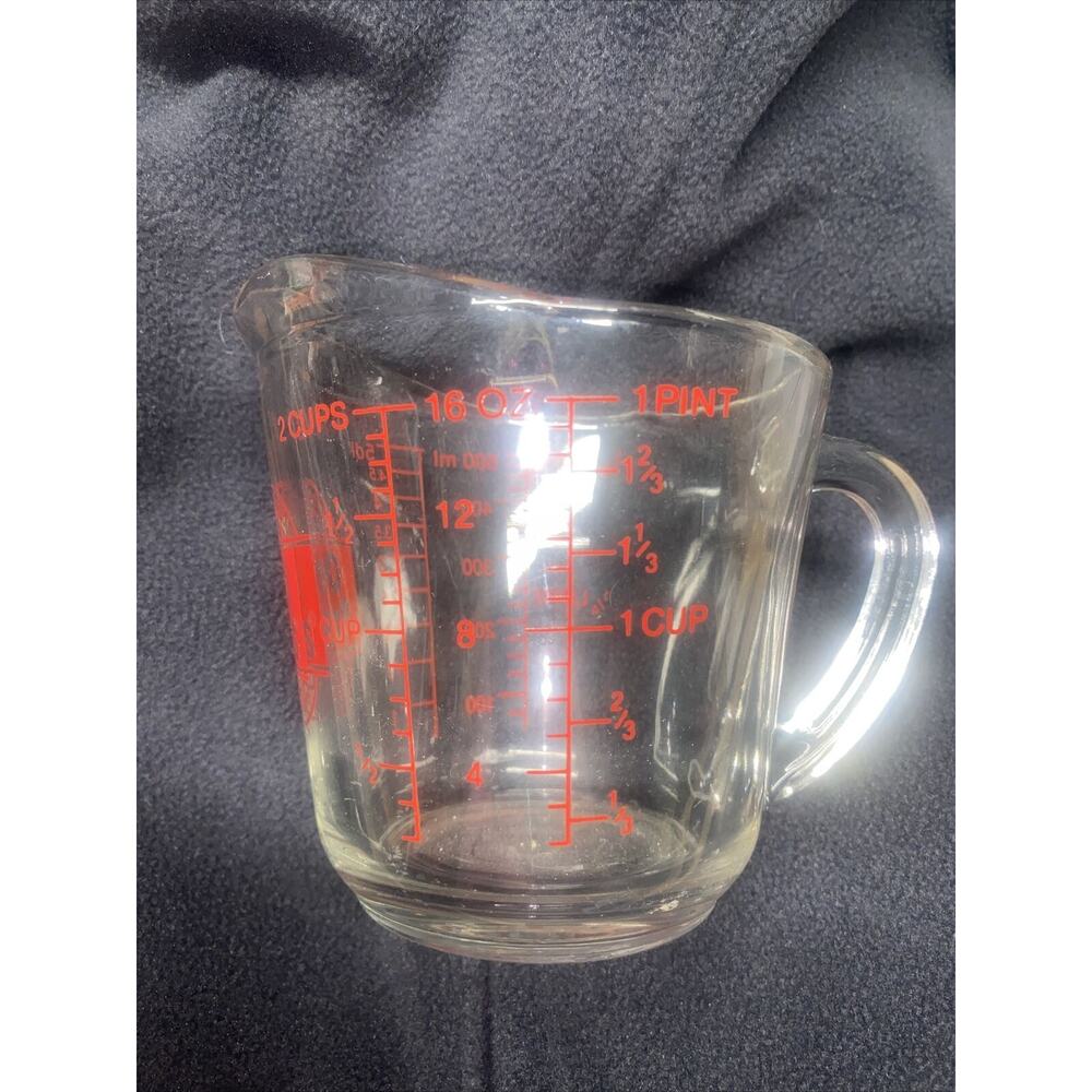 Anchor Hocking OVEN BASICS #498 1 Pint (2-Cup) Glass Measuring Cup D Handle